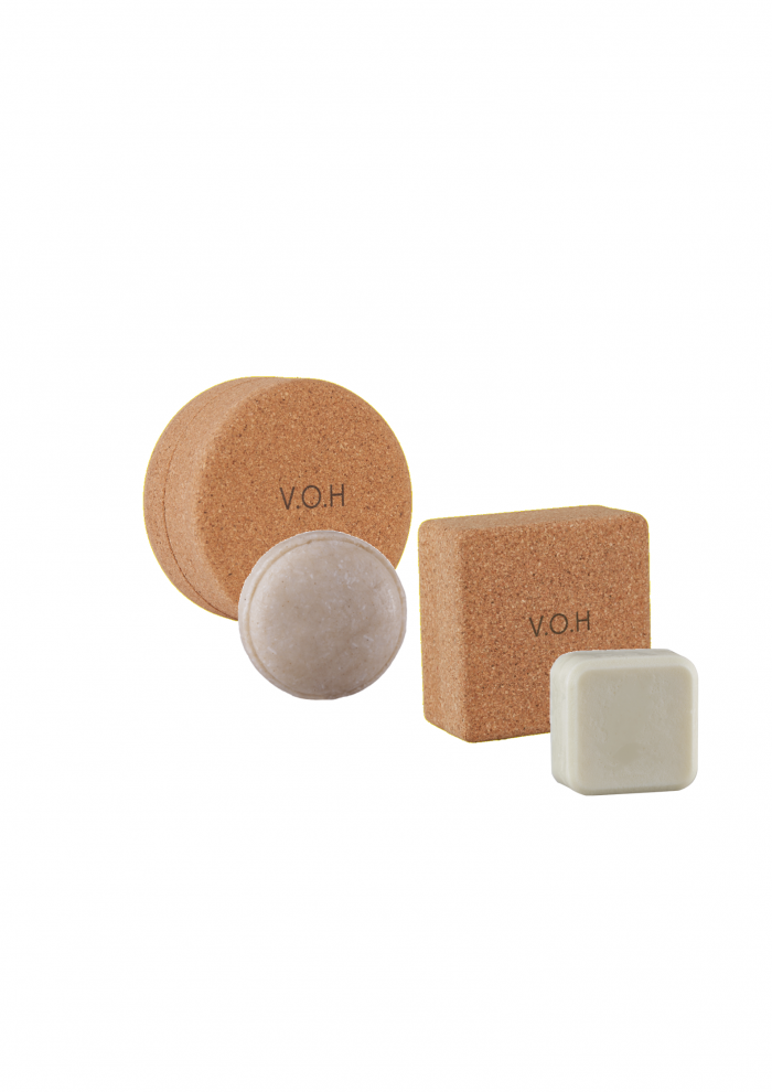 Fixed hair care set in cork cases